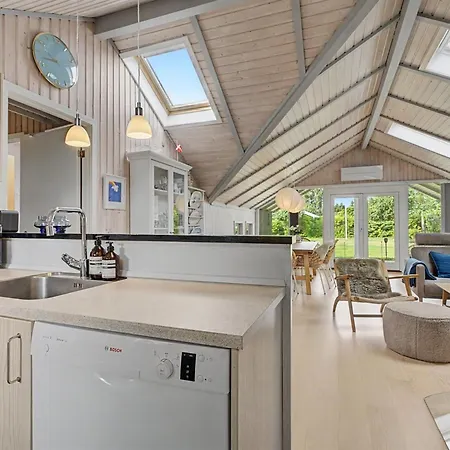Ferienhaus Aleksis - 900m From The Sea By Interhome Bøtø By