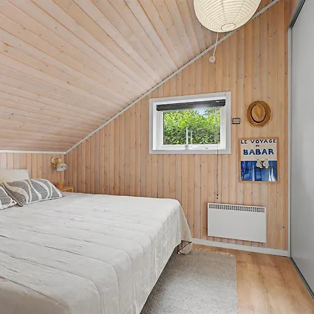 Aleksis - 900m From The Sea By Interhome
