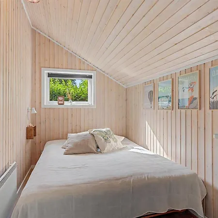 Aleksis - 900m From The Sea By Interhome Bøtø By